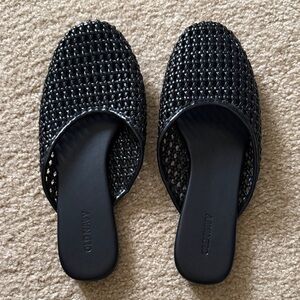 Old Navy Black Woven Slide Mules